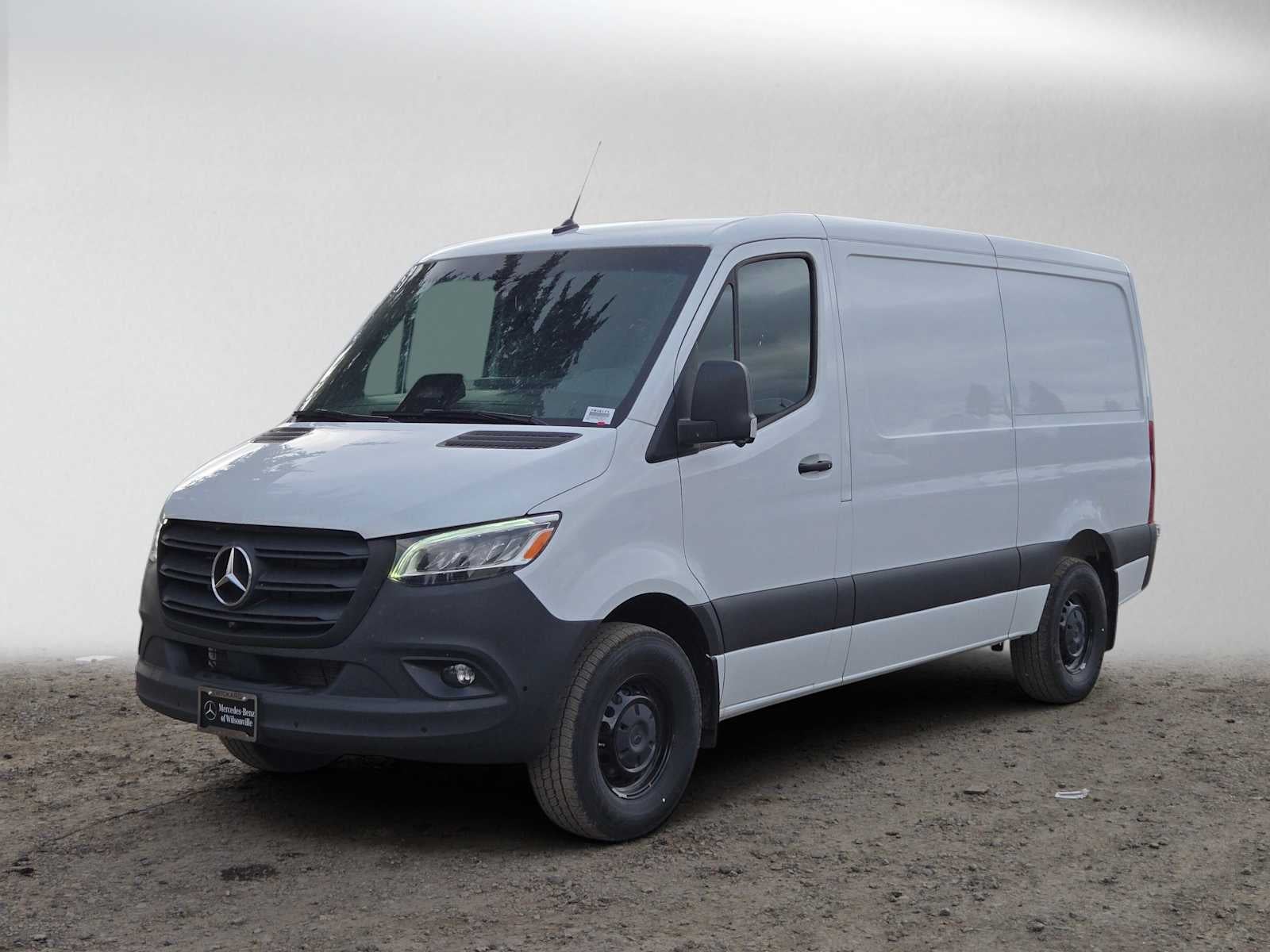 2026 Mercedes-Benz Sprinter Cargo 2500 Standard Roof I4 Diesel 144 RWD