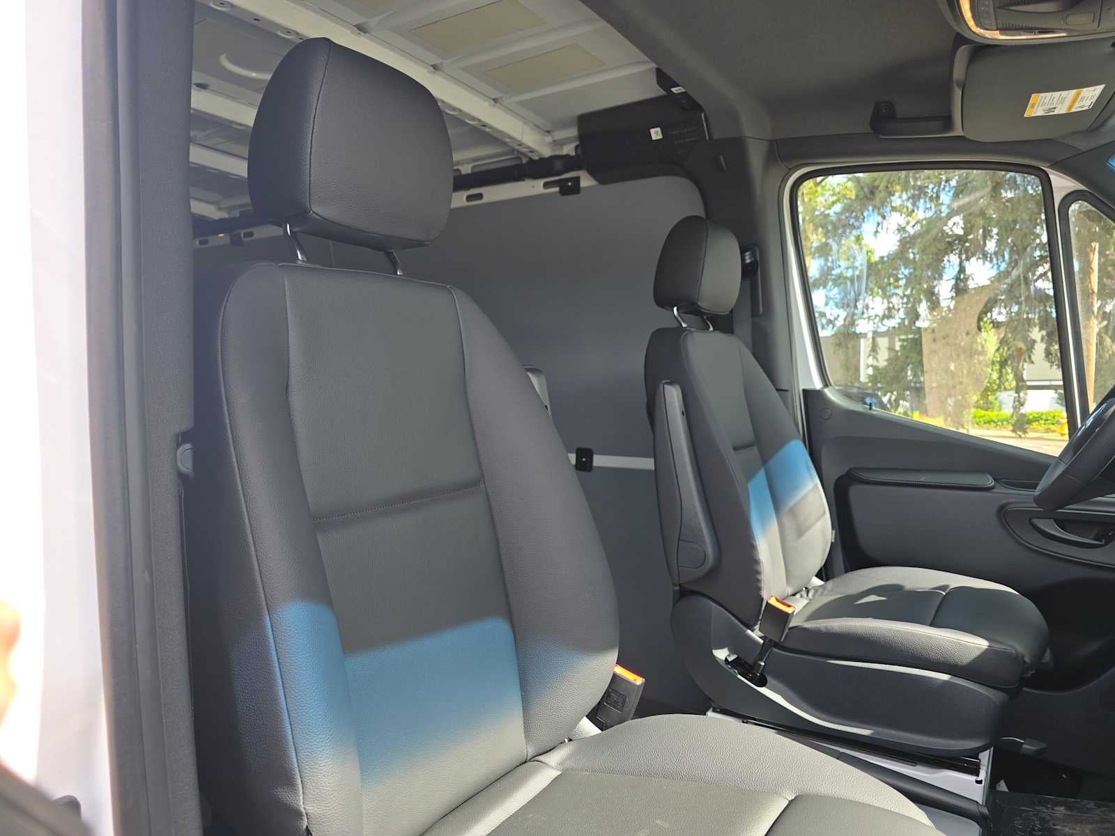 2026 Mercedes-Benz Sprinter Cargo 2500 Standard Roof I4 Diesel 144 RWD