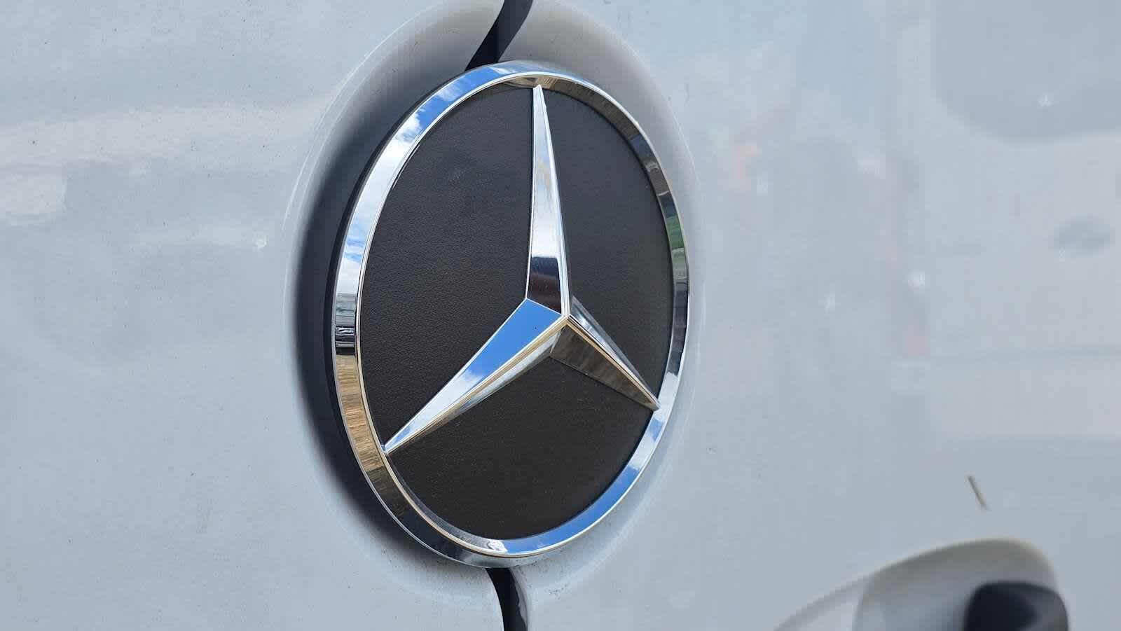 2025 Mercedes-Benz Sprinter Cargo Van 2500 Standard Roof I4 Diesel 144 RWD