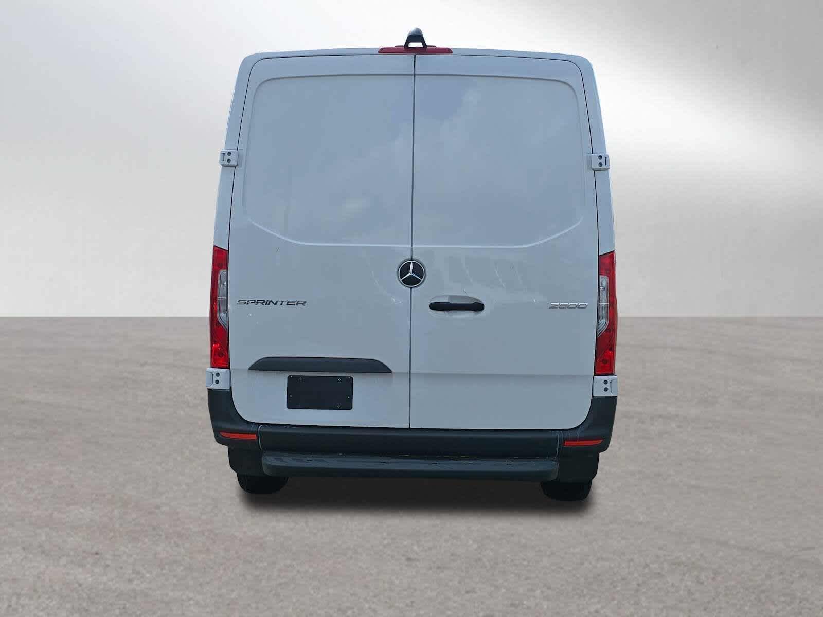 2025 Mercedes-Benz Sprinter Cargo Van 2500 Standard Roof I4 Diesel 144 RWD