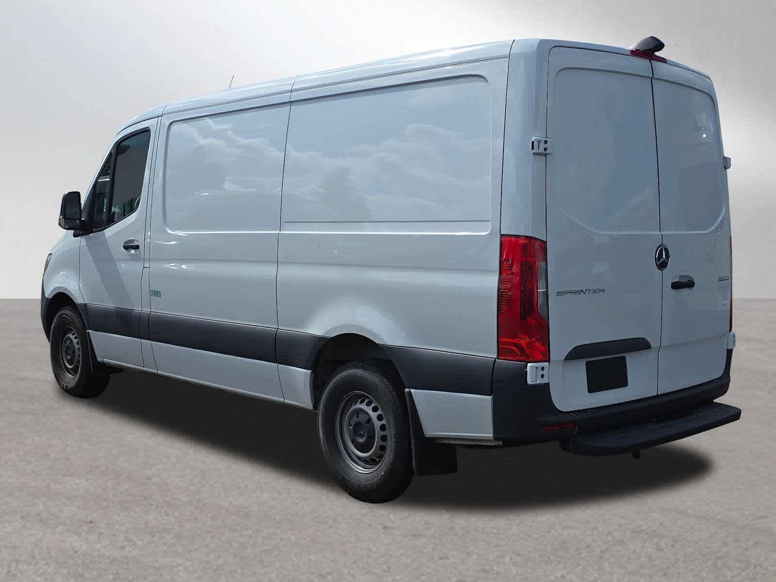 2025 Mercedes-Benz Sprinter Cargo Van 2500 Standard Roof I4 Diesel 144 RWD