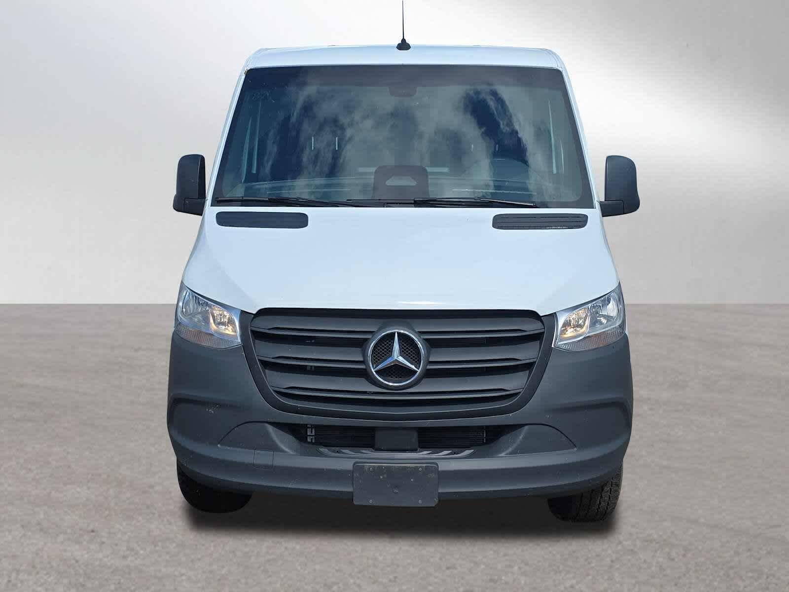 2025 Mercedes-Benz Sprinter Cargo Van 2500 Standard Roof I4 Diesel 144 RWD