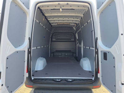 2026 Mercedes-Benz Sprinter Cargo 2500 Standard Roof I4 Diesel 144 RWD