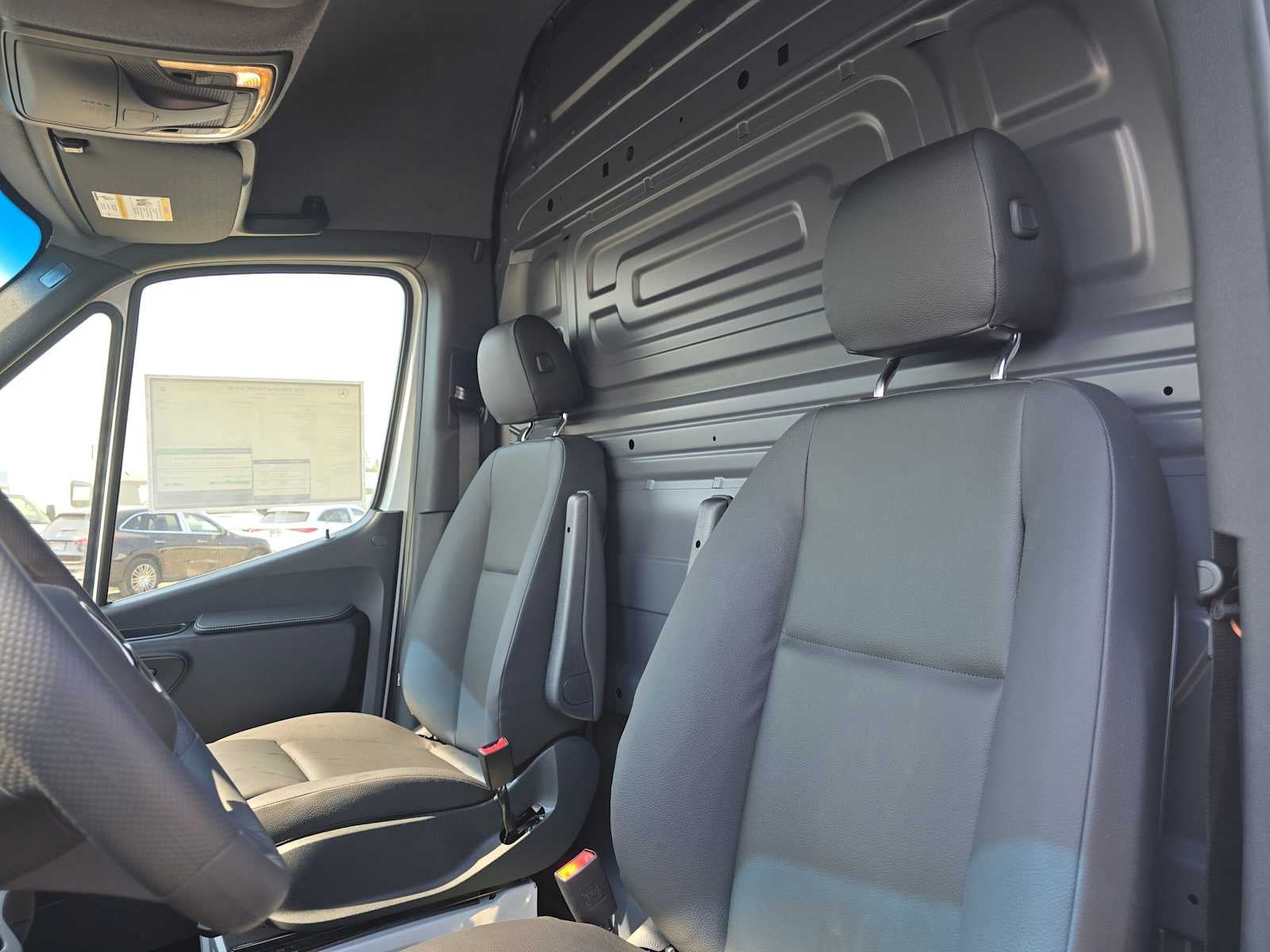 2026 Mercedes-Benz Sprinter Cargo 2500 Standard Roof I4 Diesel 144 RWD
