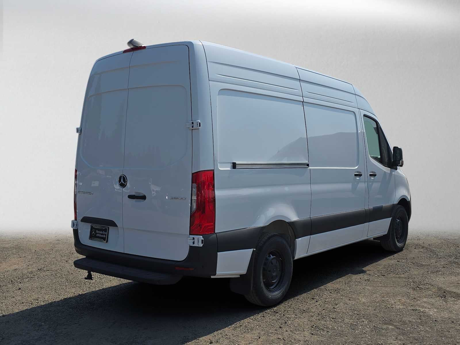 2026 Mercedes-Benz Sprinter Cargo 2500 Standard Roof I4 Diesel 144 RWD