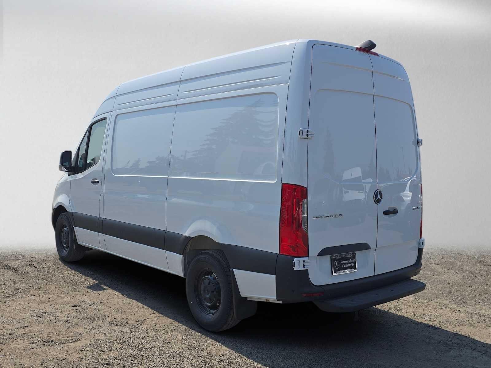 2026 Mercedes-Benz Sprinter Cargo 2500 Standard Roof I4 Diesel 144 RWD