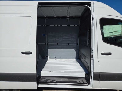 2026 Mercedes-Benz Sprinter Cargo 2500 Standard Roof I4 Diesel 144 RWD