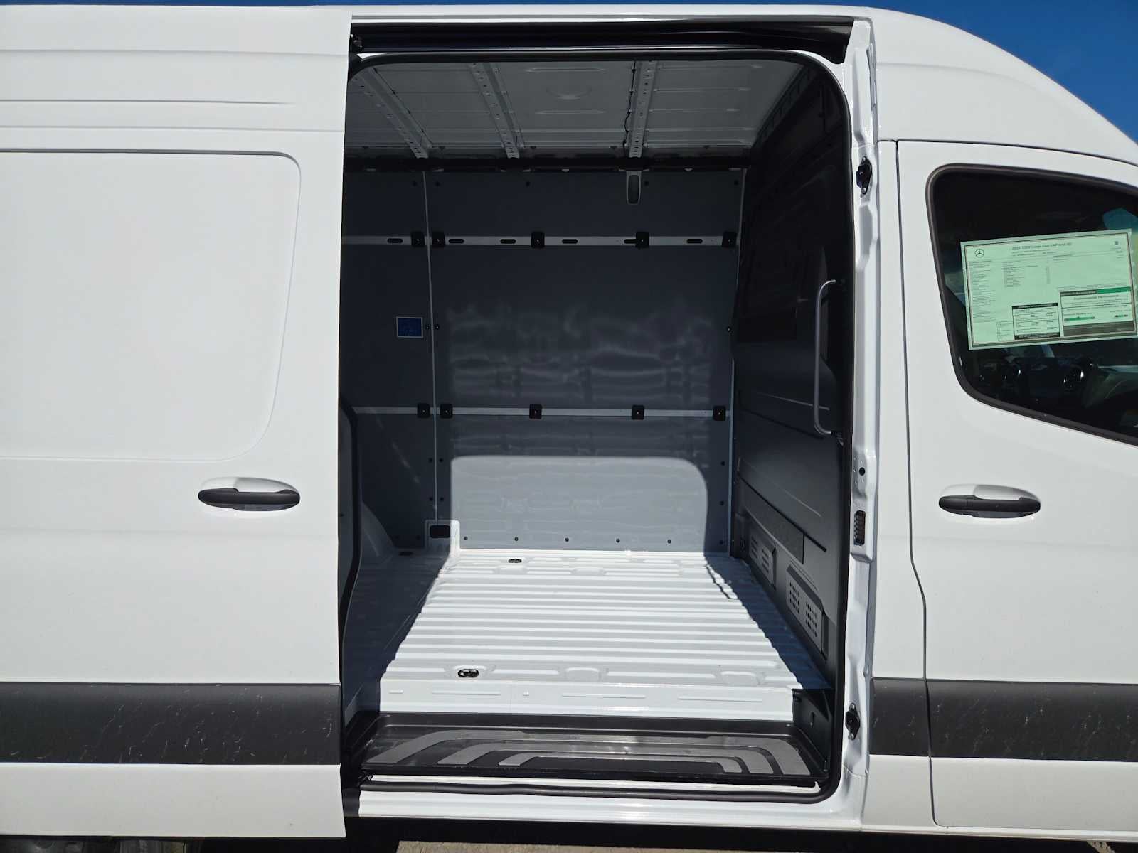 2026 Mercedes-Benz Sprinter Cargo 2500 Standard Roof I4 Diesel 144 RWD