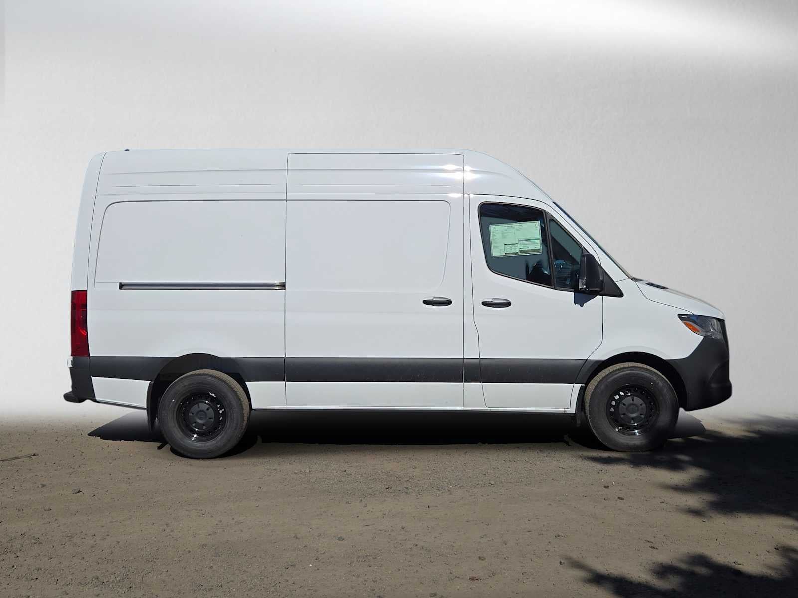 2026 Mercedes-Benz Sprinter Cargo 2500 Standard Roof I4 Diesel 144 RWD