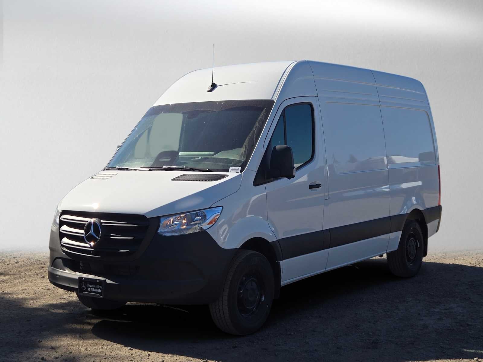 2026 Mercedes-Benz Sprinter Cargo 2500 Standard Roof I4 Diesel 144 RWD