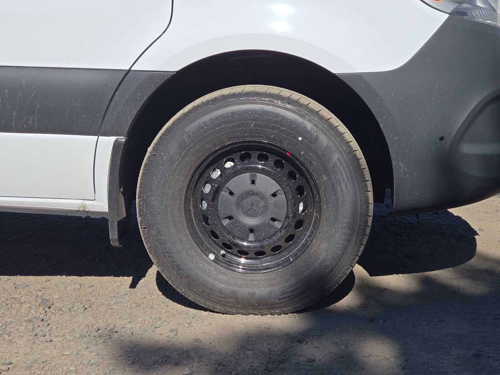 2026 Mercedes-Benz Sprinter Cargo 2500 Standard Roof I4 Diesel 144 RWD