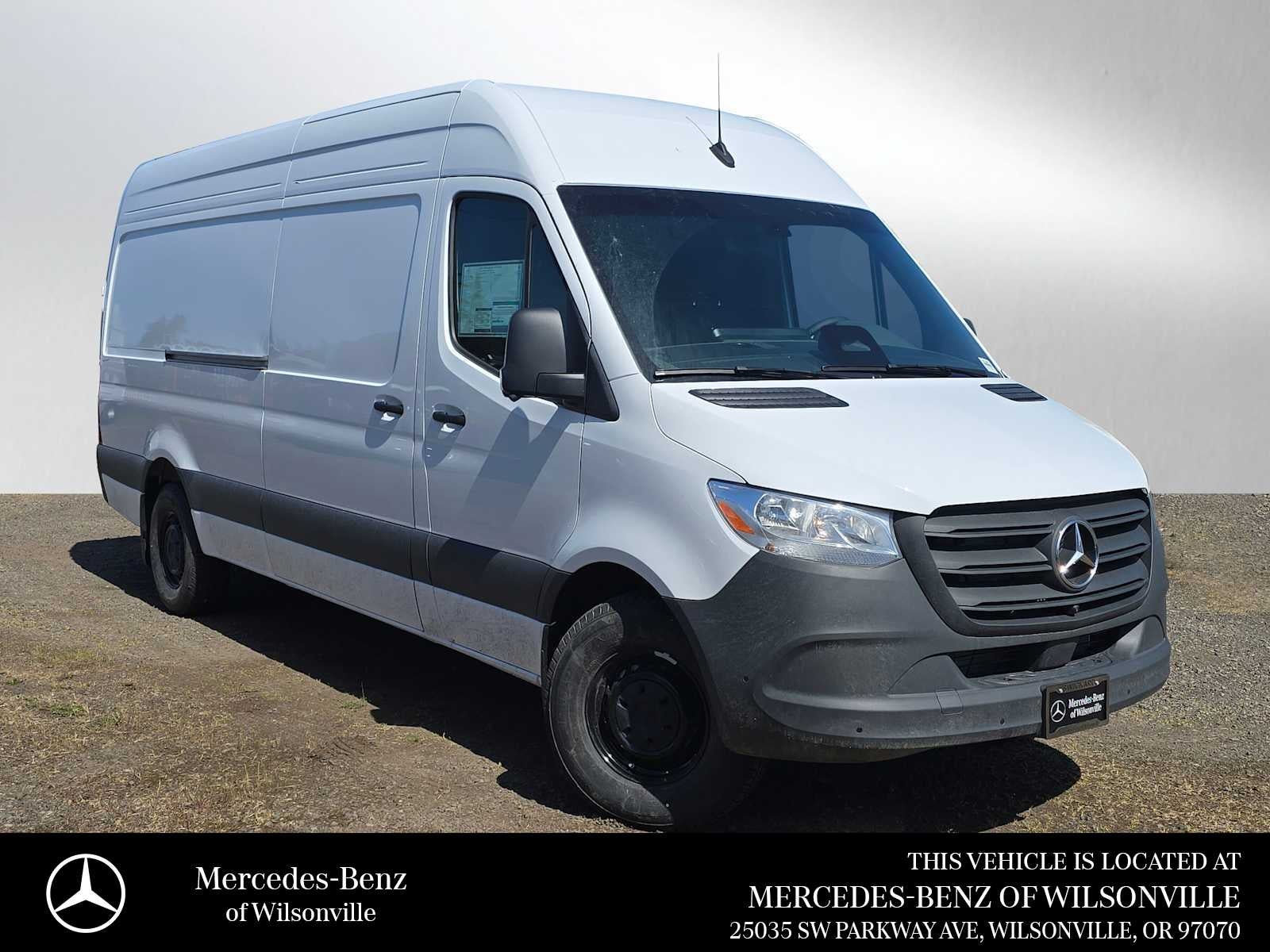 2026 Mercedes-Benz Sprinter 2500 High Roof I4 Diesel 170 RWD