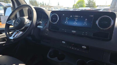 2026 Mercedes-Benz Sprinter 2500 High Roof I4 Diesel 170 RWD