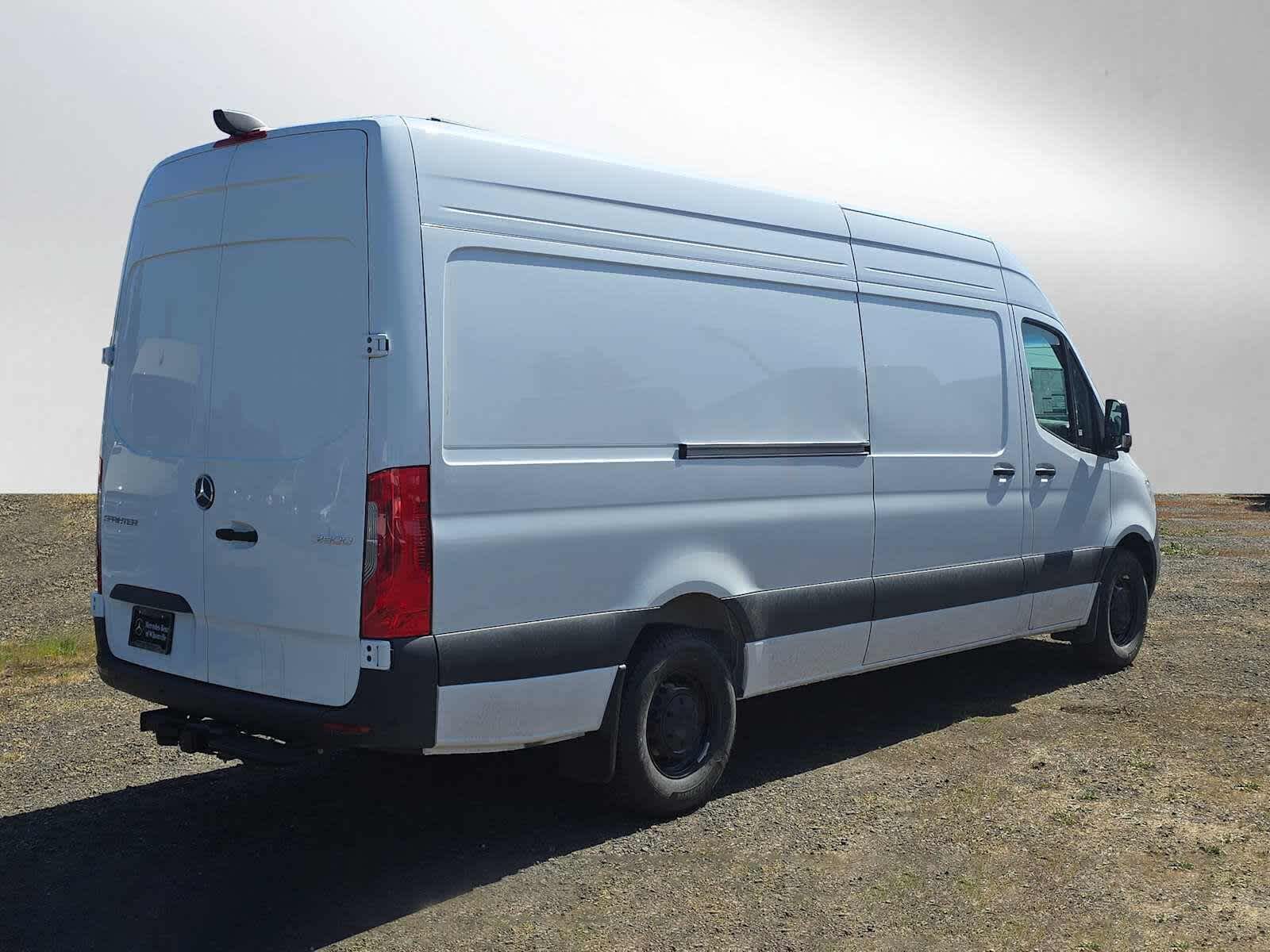 2026 Mercedes-Benz Sprinter 2500 High Roof I4 Diesel 170 RWD