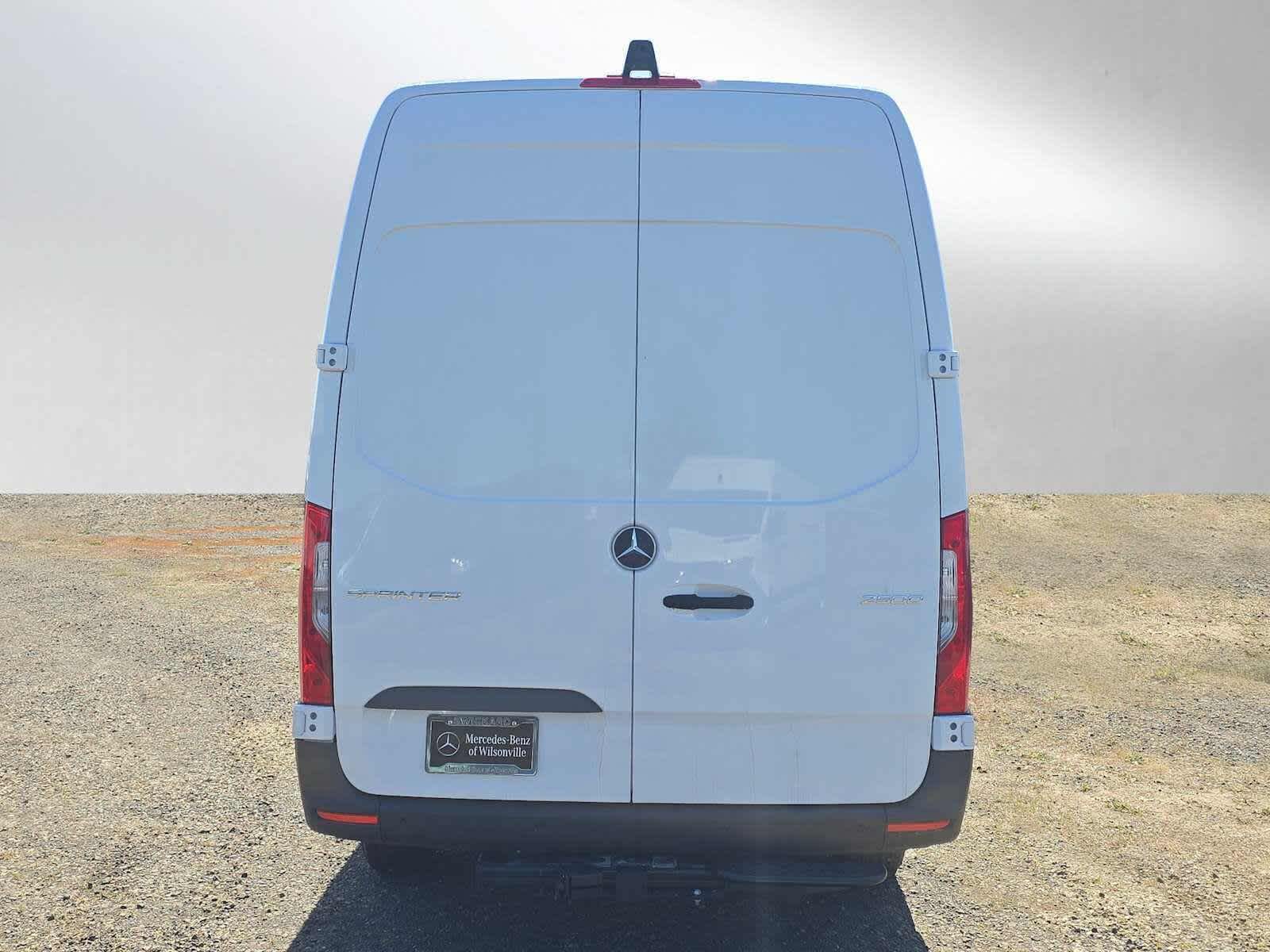 2026 Mercedes-Benz Sprinter 2500 High Roof I4 Diesel 170 RWD