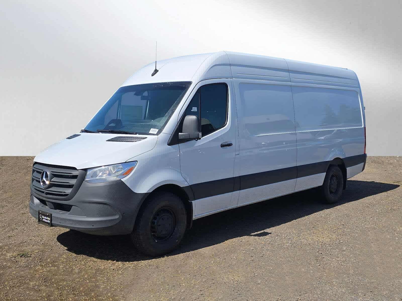 2026 Mercedes-Benz Sprinter 2500 High Roof I4 Diesel 170 RWD