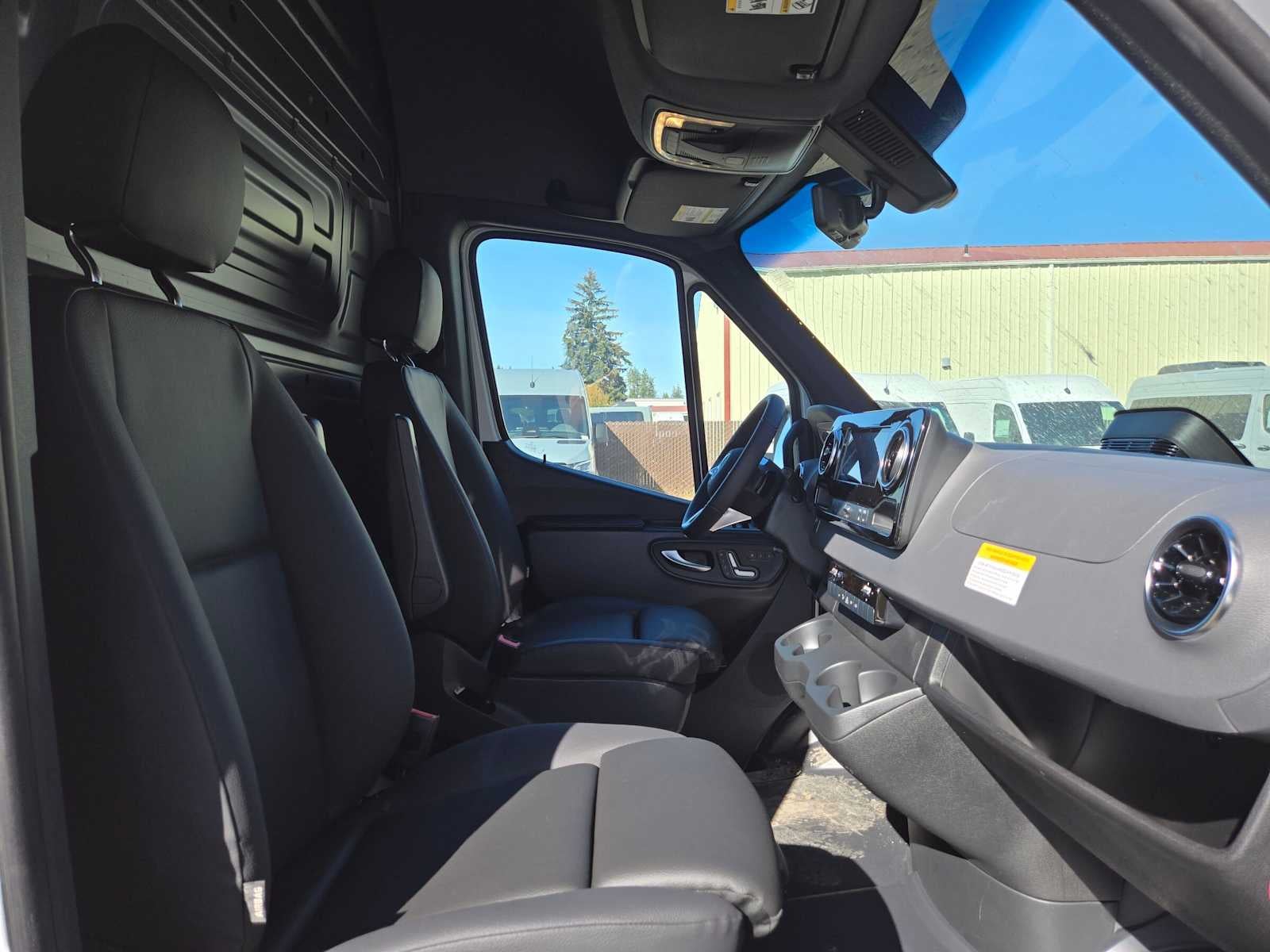 2026 Mercedes-Benz Sprinter Cargo 2500 High Roof I4 Diesel 170 RWD