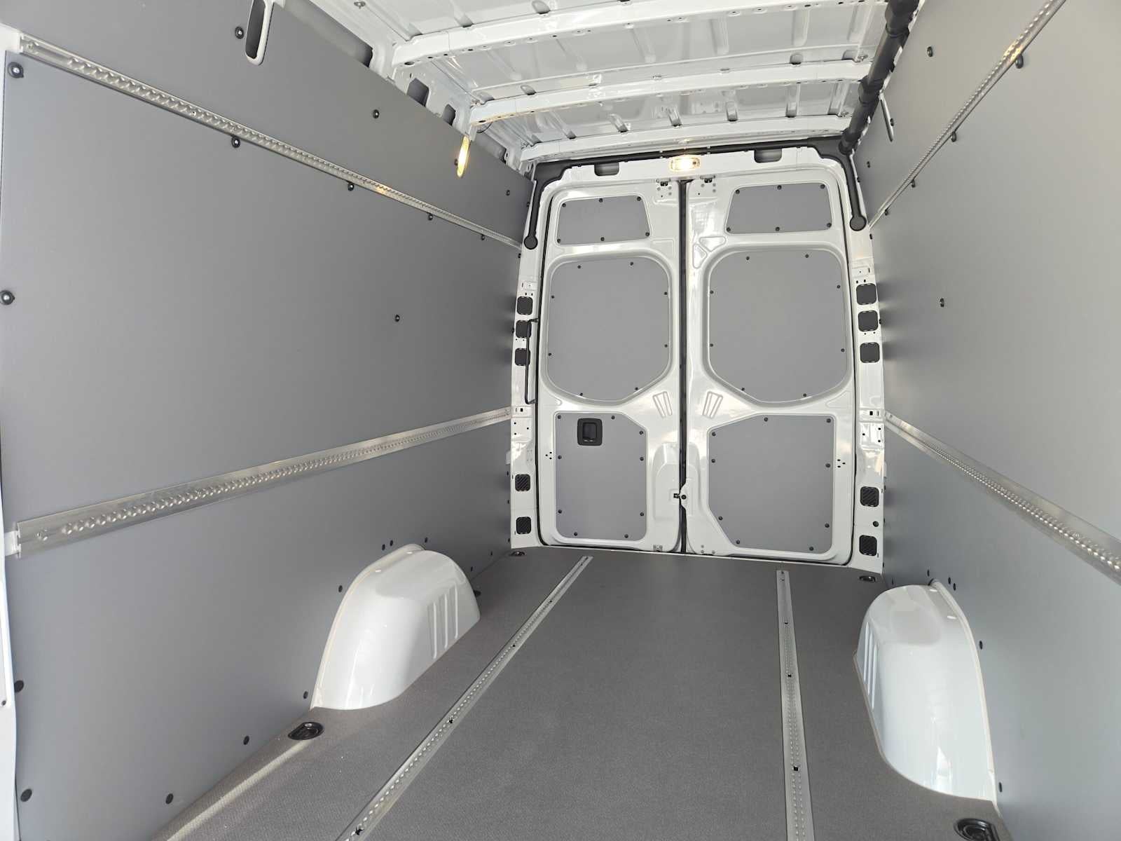 2026 Mercedes-Benz Sprinter Cargo 2500 High Roof I4 Diesel 170 RWD