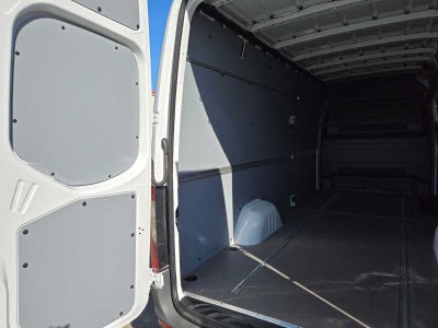2026 Mercedes-Benz Sprinter Cargo 2500 High Roof I4 Diesel 170 RWD