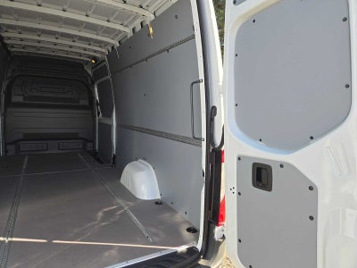 2026 Mercedes-Benz Sprinter Cargo 2500 High Roof I4 Diesel 170 RWD