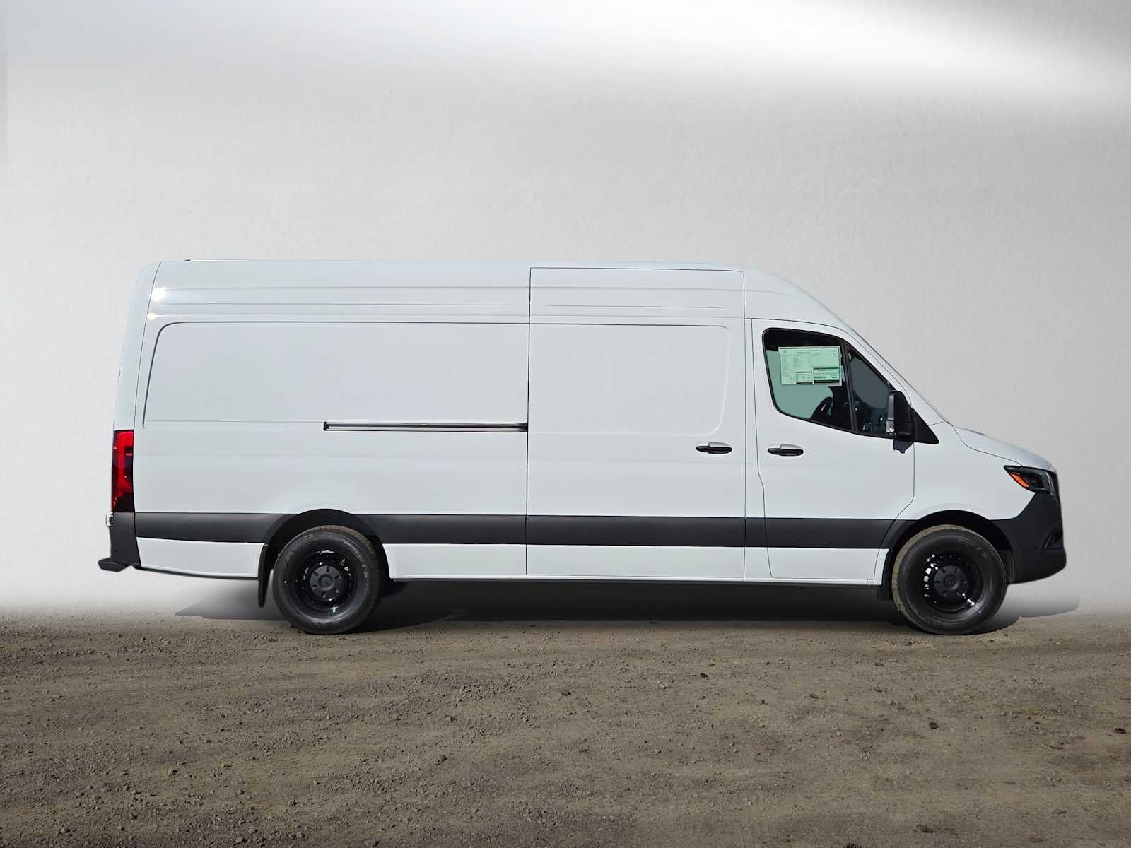 2026 Mercedes-Benz Sprinter Cargo 2500 High Roof I4 Diesel 170 RWD