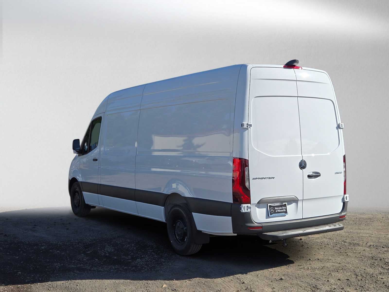 2026 Mercedes-Benz Sprinter Cargo 2500 High Roof I4 Diesel 170 RWD