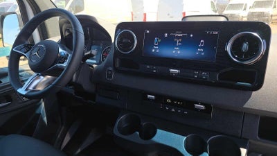 2026 Mercedes-Benz Sprinter 2500 High Roof I4 Diesel 170 RWD