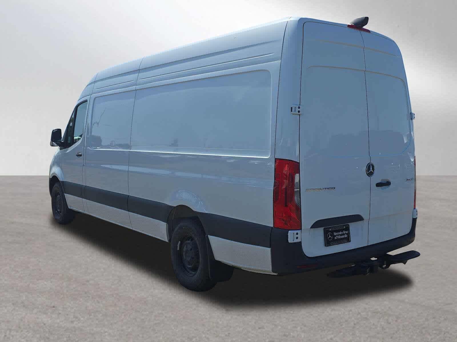 2026 Mercedes-Benz Sprinter 2500 High Roof I4 Diesel 170 RWD