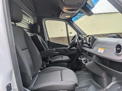 2026 Mercedes-Benz Sprinter 2500 High Roof I4 Diesel 170 RWD