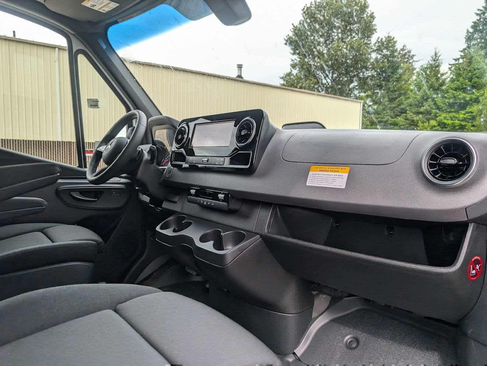 2026 Mercedes-Benz Sprinter 2500 High Roof I4 Diesel 170 RWD