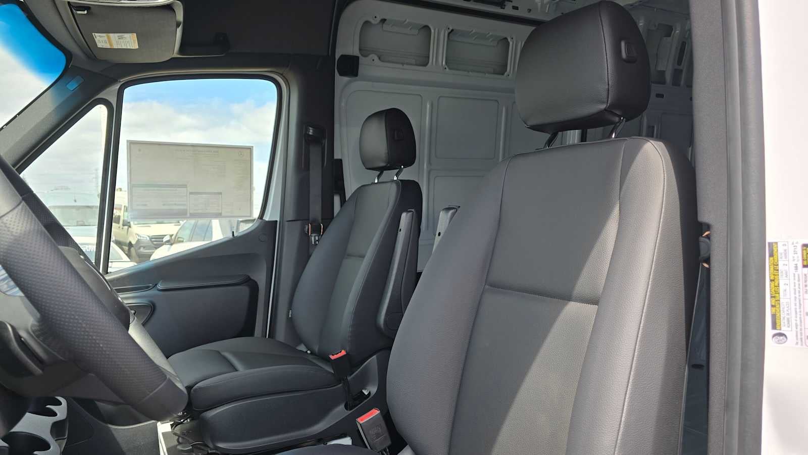 2026 Mercedes-Benz Sprinter Cargo 2500 High Roof I4 Diesel 170 RWD