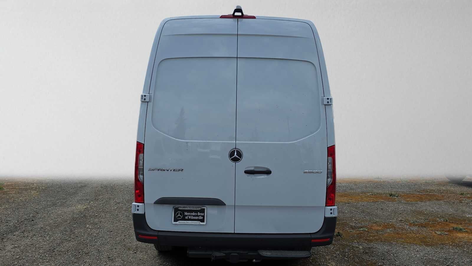 2026 Mercedes-Benz Sprinter Cargo 2500 High Roof I4 Diesel 170 RWD