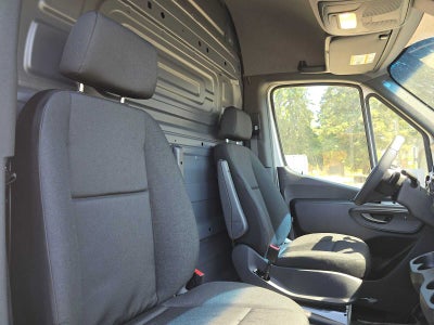 2026 Mercedes-Benz Sprinter 2500 High Roof I4 Diesel 170 RWD