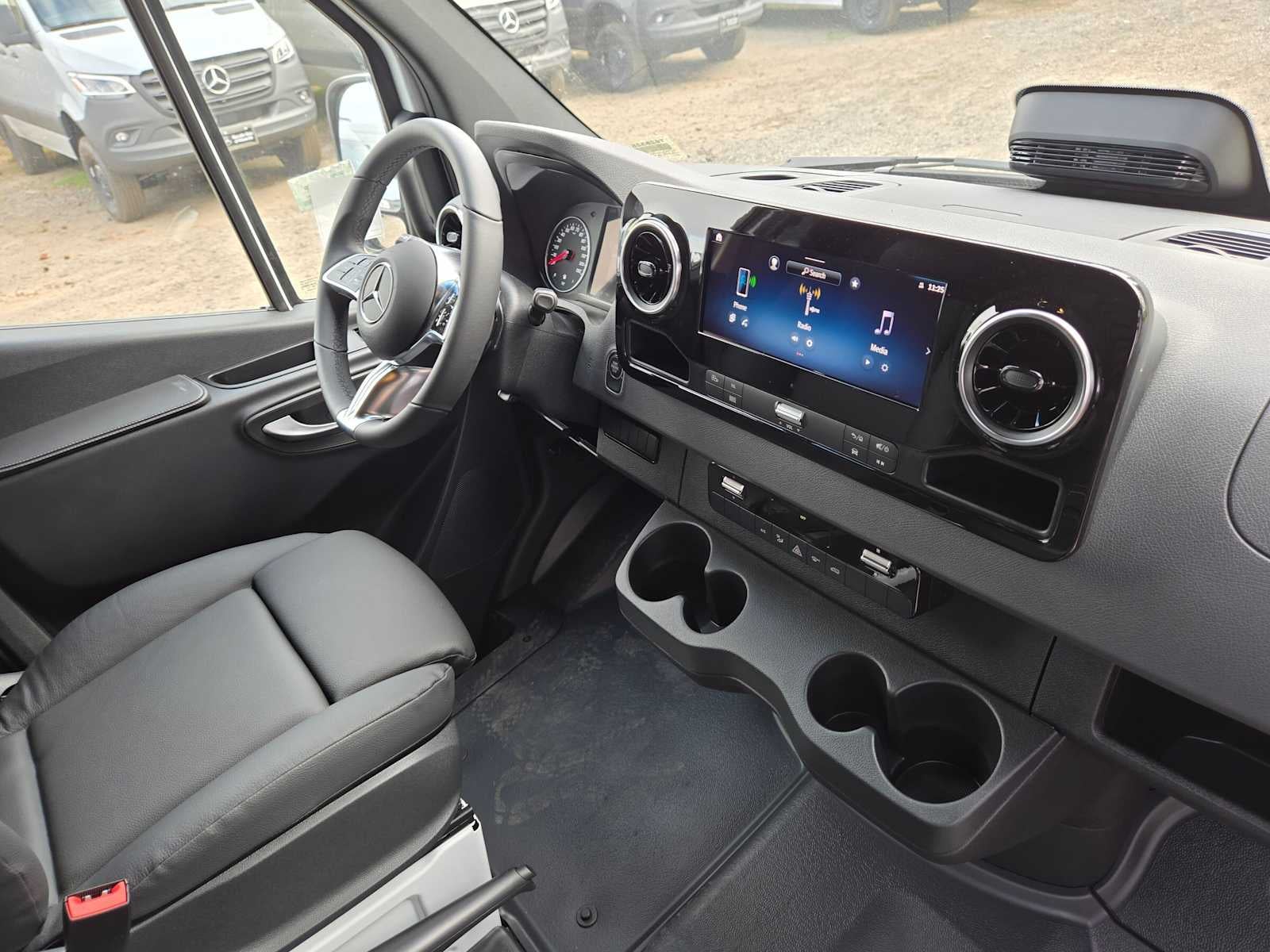 2026 Mercedes-Benz Sprinter Cargo 2500 High Roof I4 Diesel 170 RWD