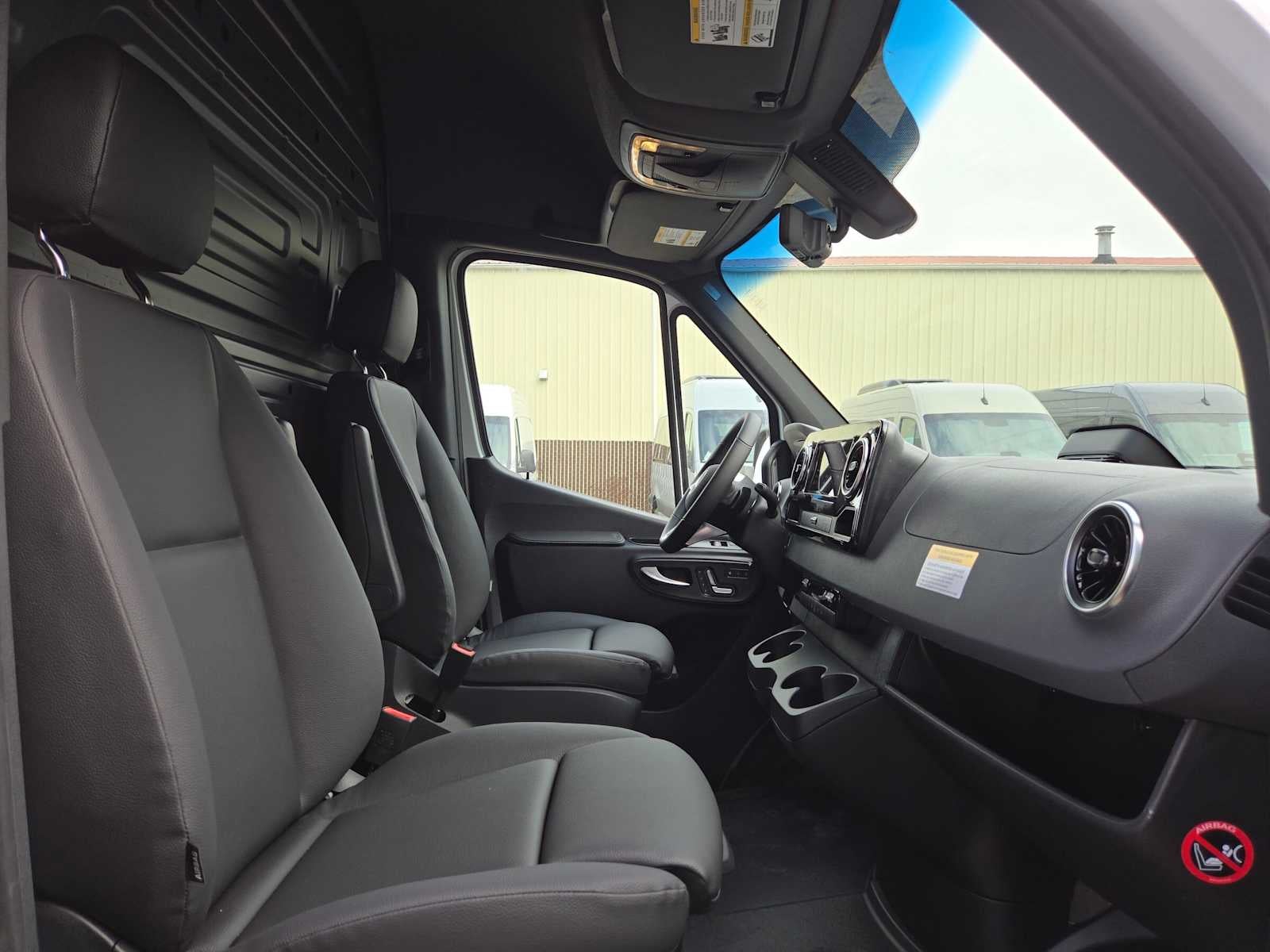 2026 Mercedes-Benz Sprinter Cargo 2500 High Roof I4 Diesel 170 RWD