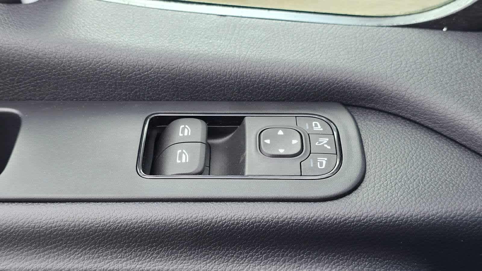 2026 Mercedes-Benz Sprinter 2500 High Roof I4 Diesel 170 RWD