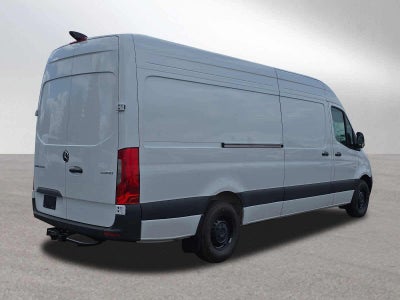 2026 Mercedes-Benz Sprinter 2500 High Roof I4 Diesel 170 RWD