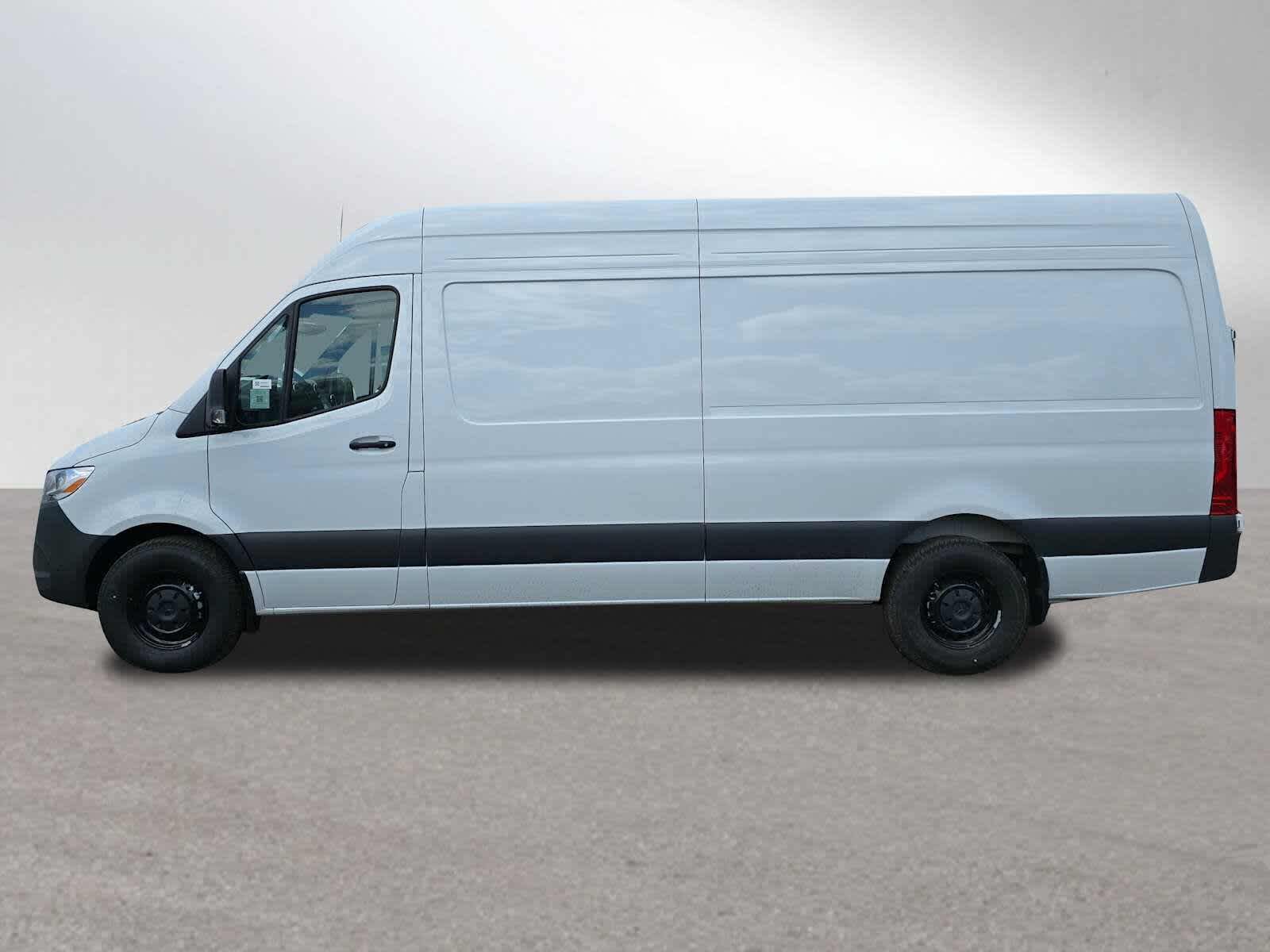 2026 Mercedes-Benz Sprinter 2500 High Roof I4 Diesel 170 RWD