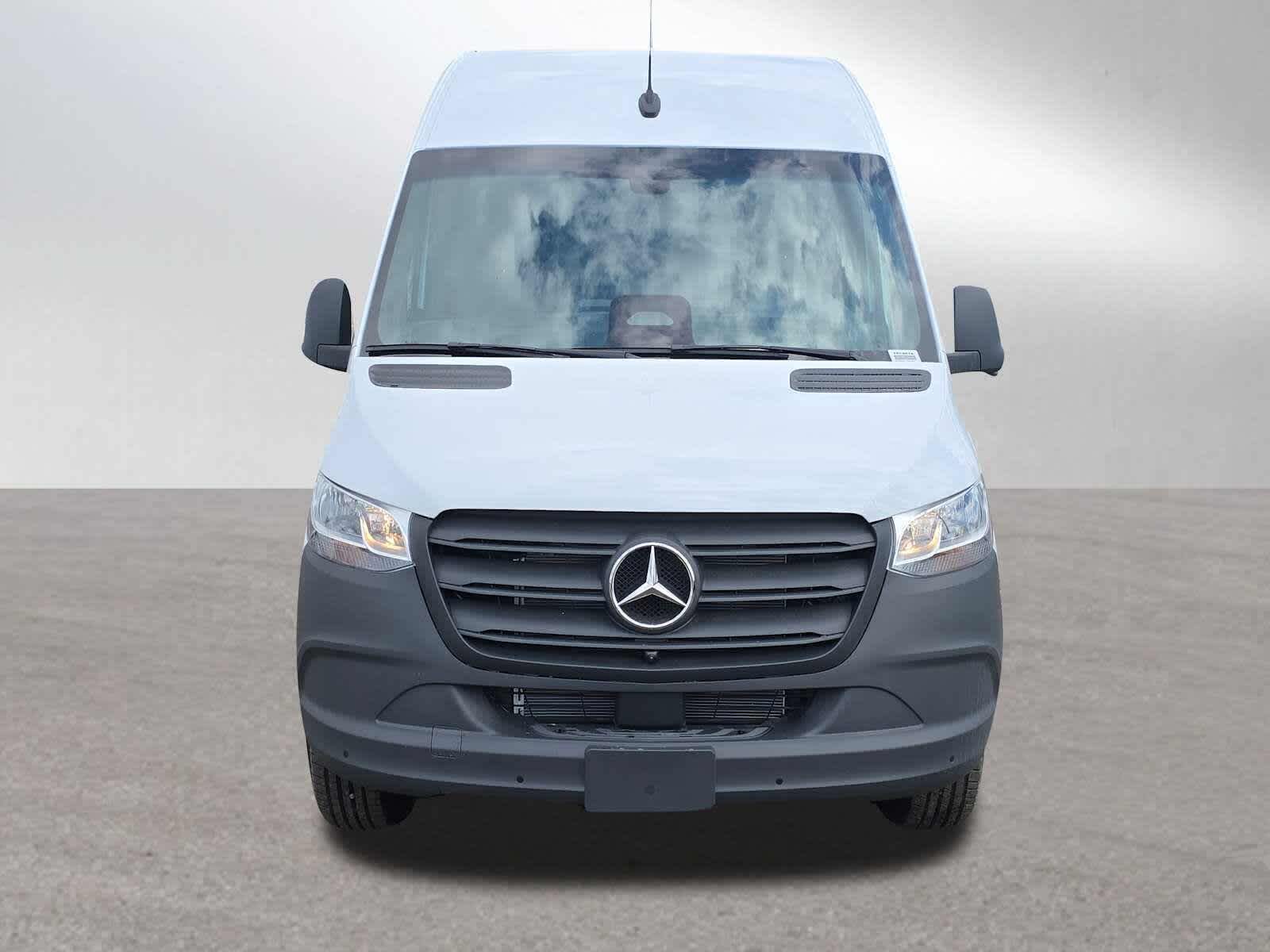 2026 Mercedes-Benz Sprinter 2500 High Roof I4 Diesel 170 RWD