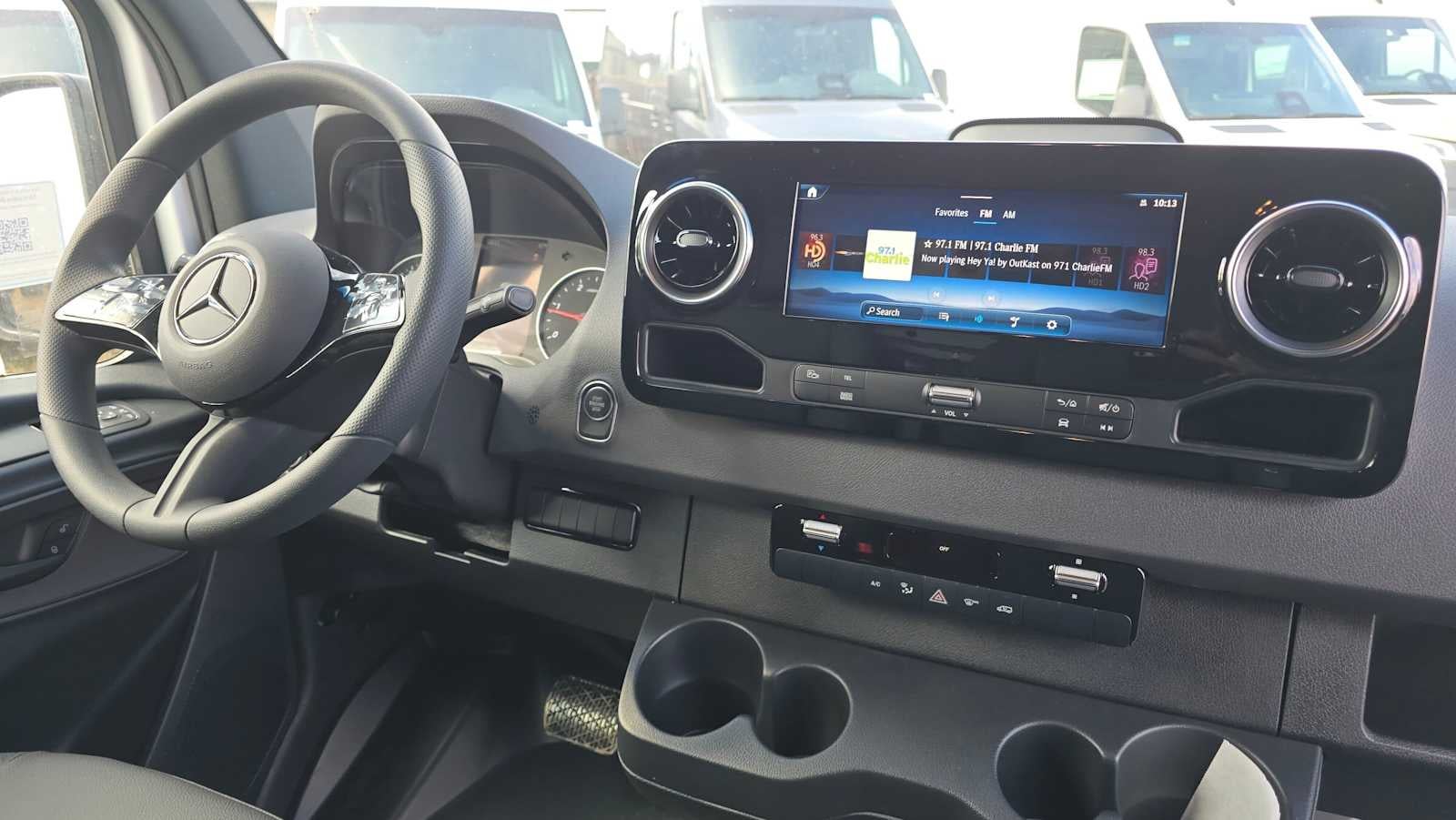 2026 Mercedes-Benz Sprinter 2500 High Roof I4 Diesel 170 RWD