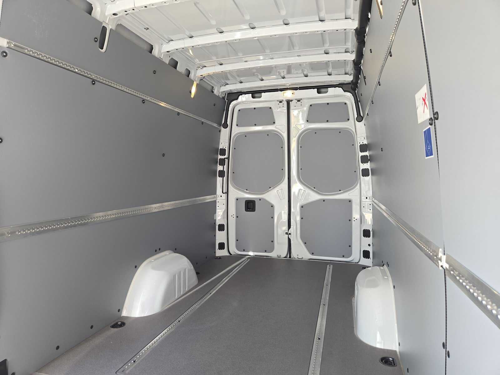 2026 Mercedes-Benz Sprinter Cargo 2500 High Roof I4 Diesel 170 RWD