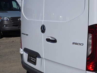 2026 Mercedes-Benz Sprinter Cargo 2500 High Roof I4 Diesel 170 RWD