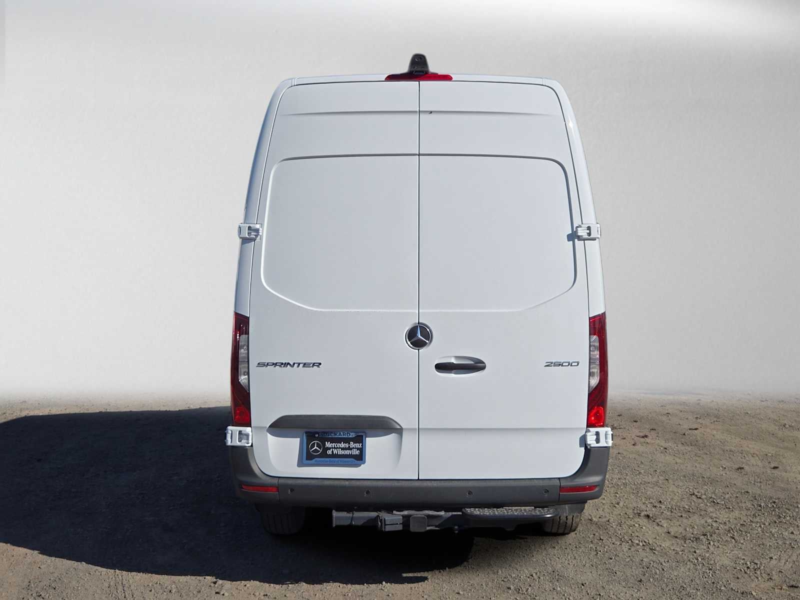 2026 Mercedes-Benz Sprinter Cargo 2500 High Roof I4 Diesel 170 RWD