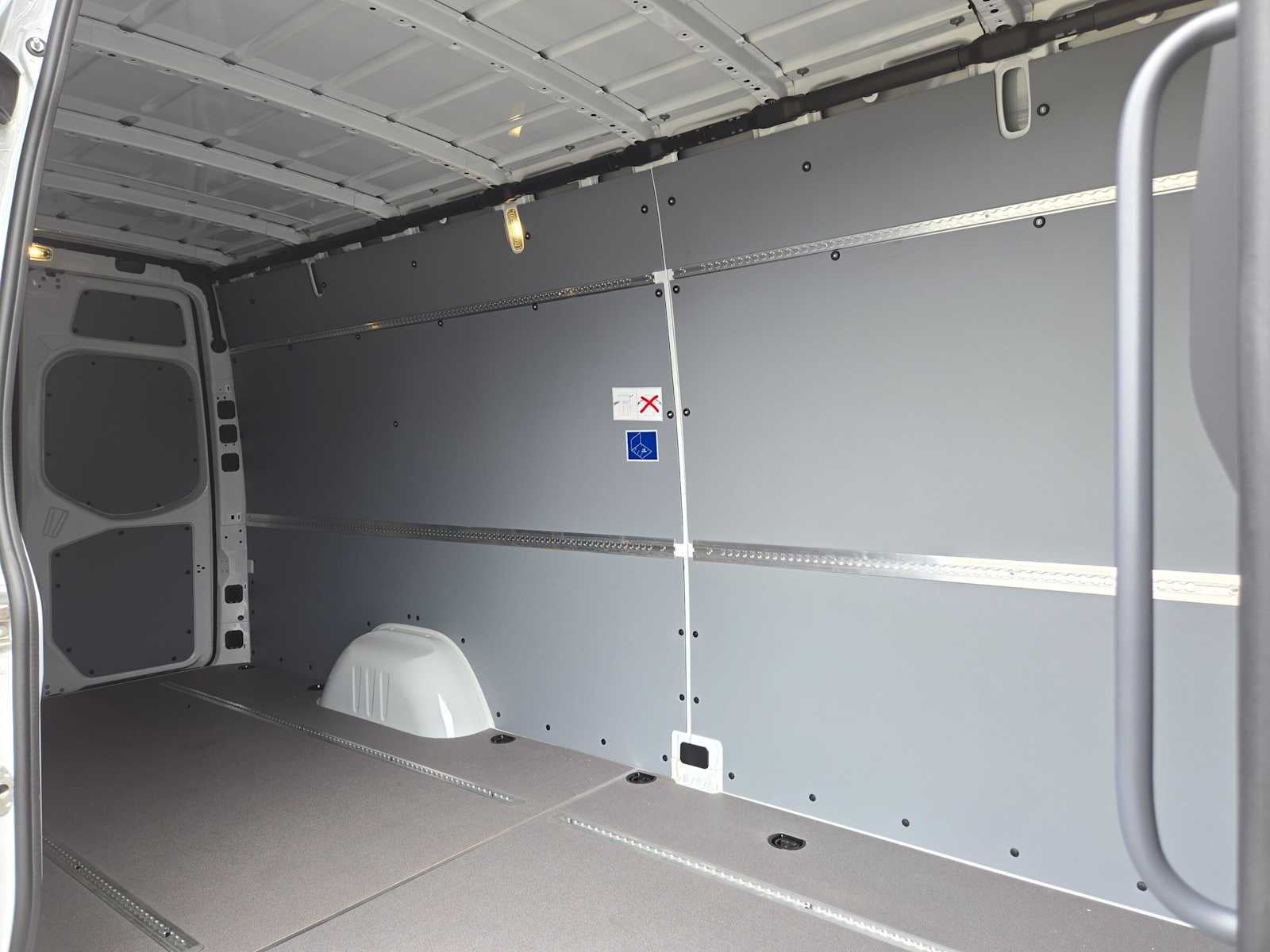 2026 Mercedes-Benz Sprinter Cargo 2500 High Roof I4 Diesel 170 RWD