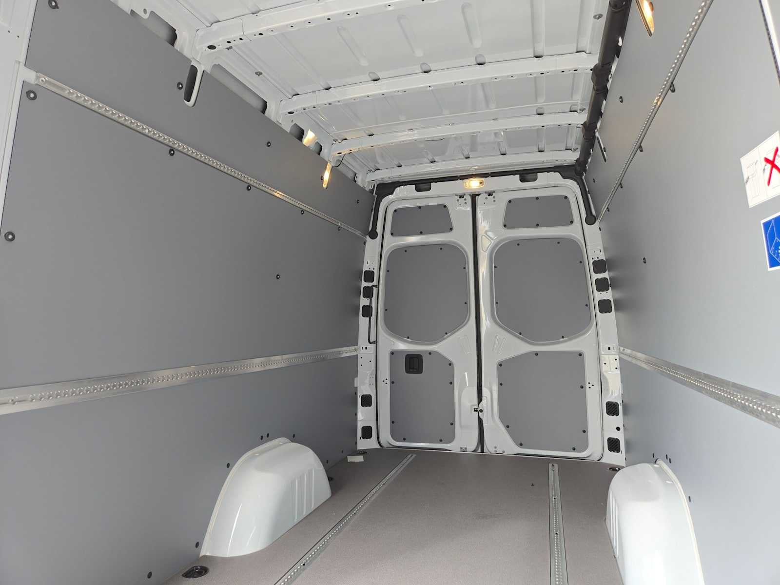 2026 Mercedes-Benz Sprinter Cargo 2500 High Roof I4 Diesel 170 RWD