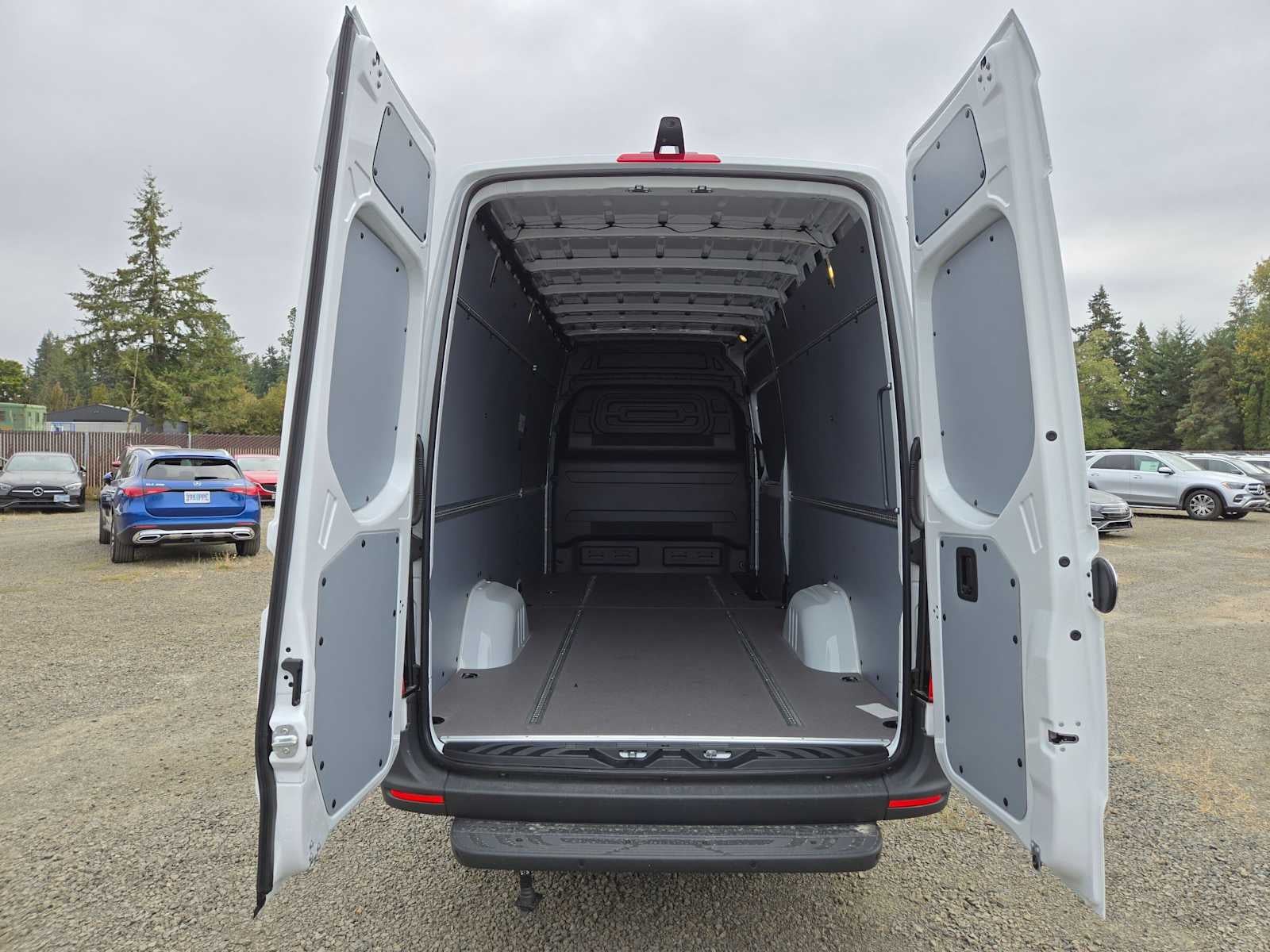 2026 Mercedes-Benz Sprinter Cargo 2500 High Roof I4 Diesel 170 RWD