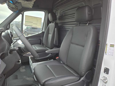 2026 Mercedes-Benz Sprinter Cargo 2500 High Roof I4 Diesel 170 RWD
