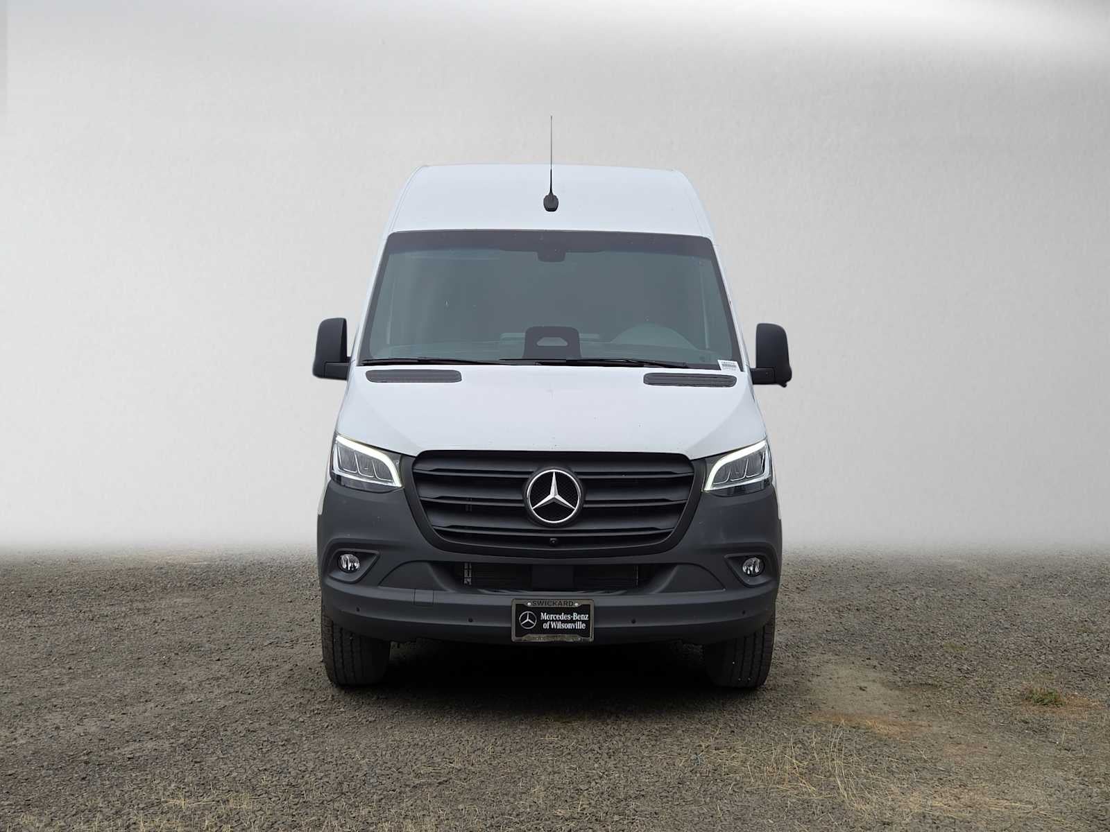 2026 Mercedes-Benz Sprinter Cargo 2500 High Roof I4 Diesel 170 RWD
