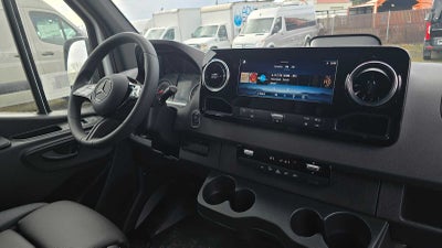 2026 Mercedes-Benz Sprinter 2500 High Roof I4 Diesel 170" RWD