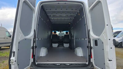 2026 Mercedes-Benz Sprinter 2500 High Roof I4 Diesel 170" RWD
